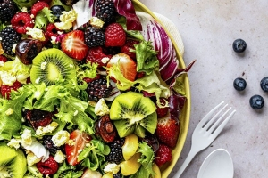 Salad trái cây đa sắc – Món ăn thanh mát từ trái cây tươi Minafruits