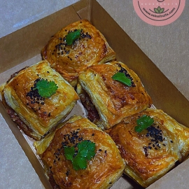 Bánh Pate chaud (hộp 5 bánh)