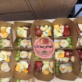 Set trái cây cắt sẵn và bánh MNC001